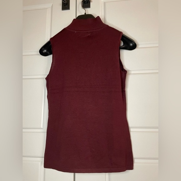 Carmen Marc Valvo Burgundy mock jeweled turtleneck sheer sleeveless top small - Picture 3 of 5